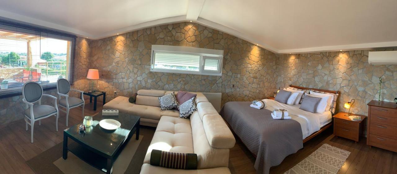 Doormat# Wait 'N Sea, Jacuzzi, Luxury Stone House Daire Epanomi Dış mekan fotoğraf