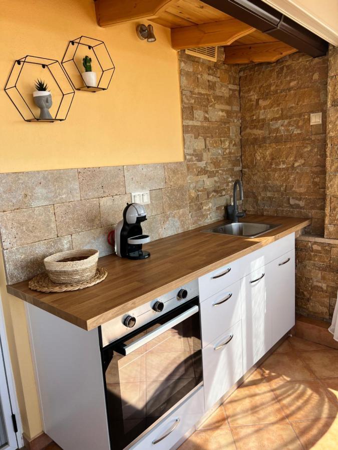 Doormat# Wait 'N Sea, Jacuzzi, Luxury Stone House Daire Epanomi Dış mekan fotoğraf